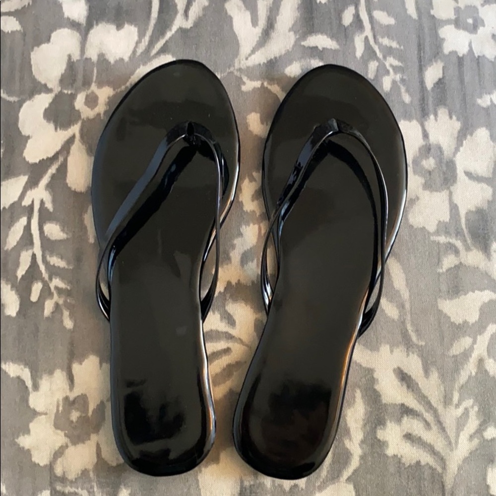 Loft flip flops
